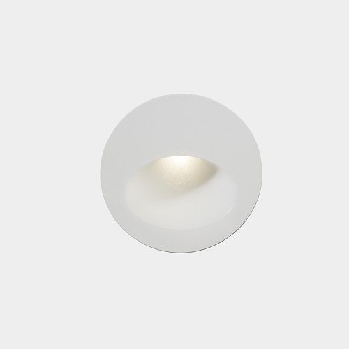 Φωτογραφία από Bat round white