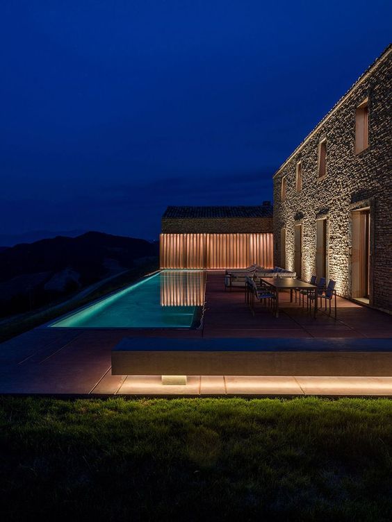 Φωτογραφία από EXTERIOR LIGHTING